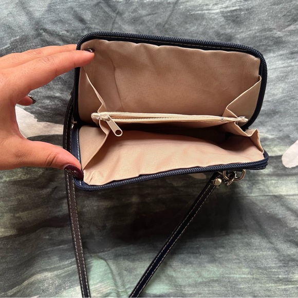 VERA PELLE Navy Blue Small Medium Leather CrossBody Bag Purse Silver Hardware - Picture 3 of 15